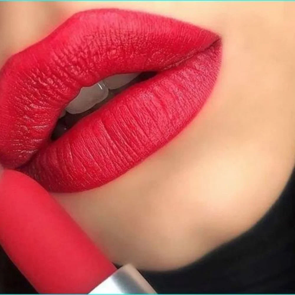 Werk, Werk, Werk | Powder Kiss Lipstick | Mac Cosmetics | Brand New in Box